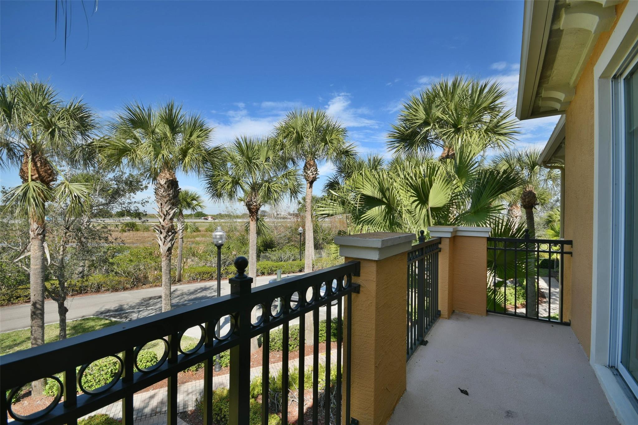 ARTESIA - Residential Lease