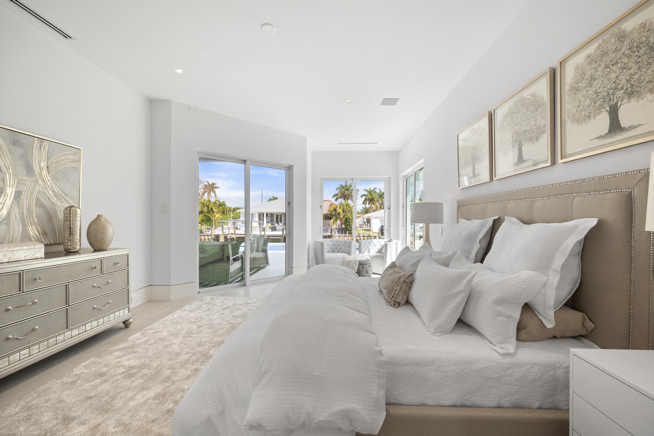 COUNTRY CLUB POINT - Residential