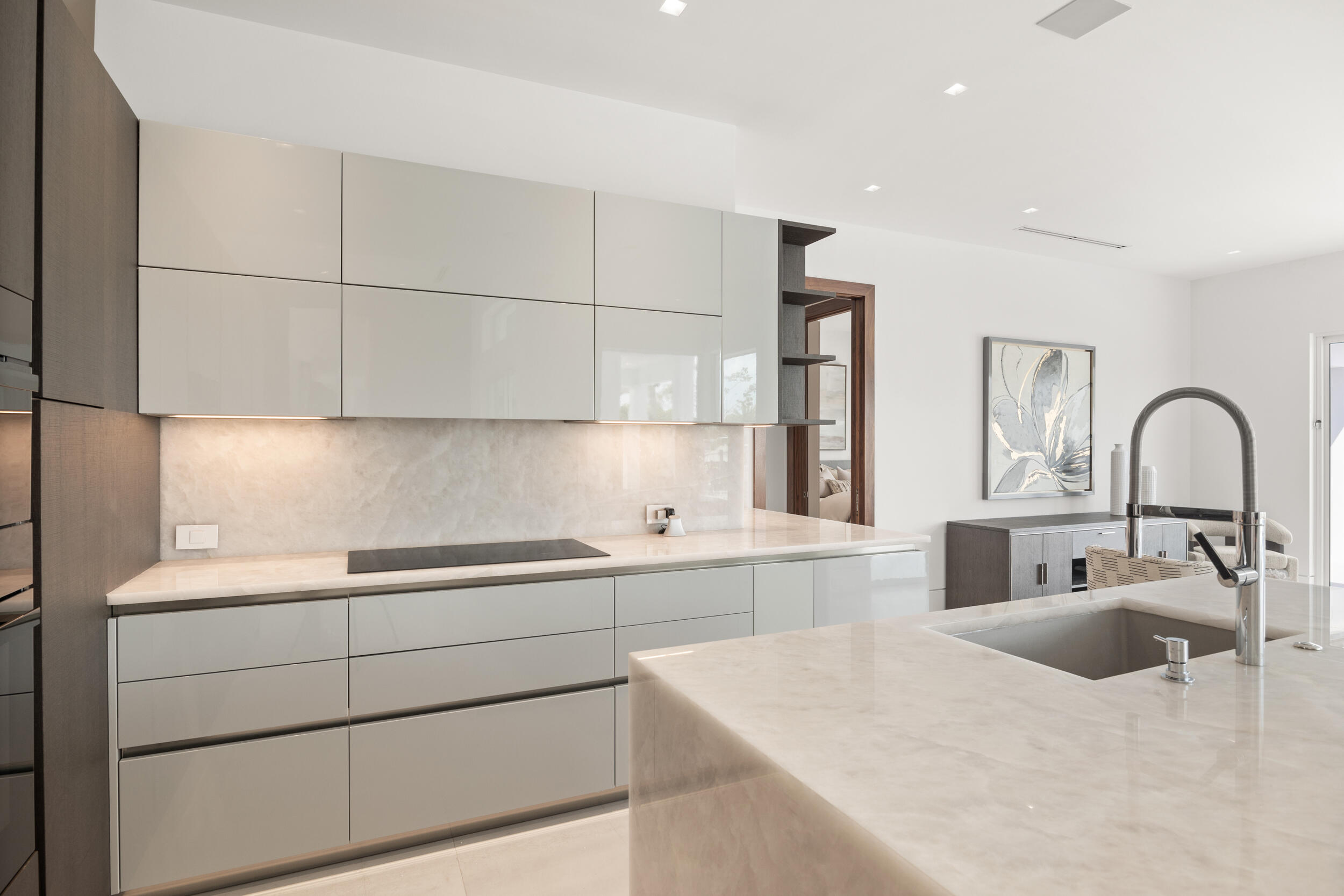 COUNTRY CLUB POINT - Residential