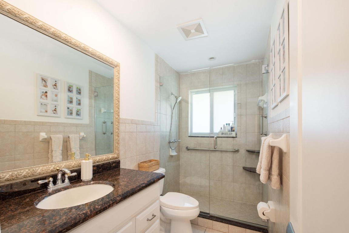 Lighthouse Point Estates - Residential