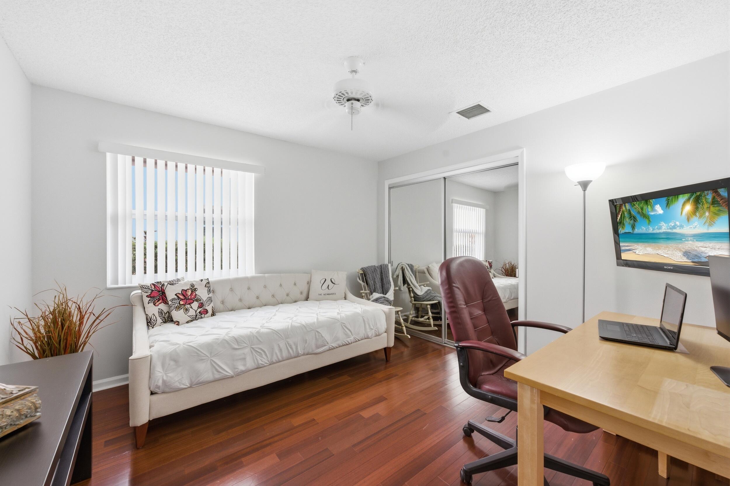 NORTH SPRINGS - Residential