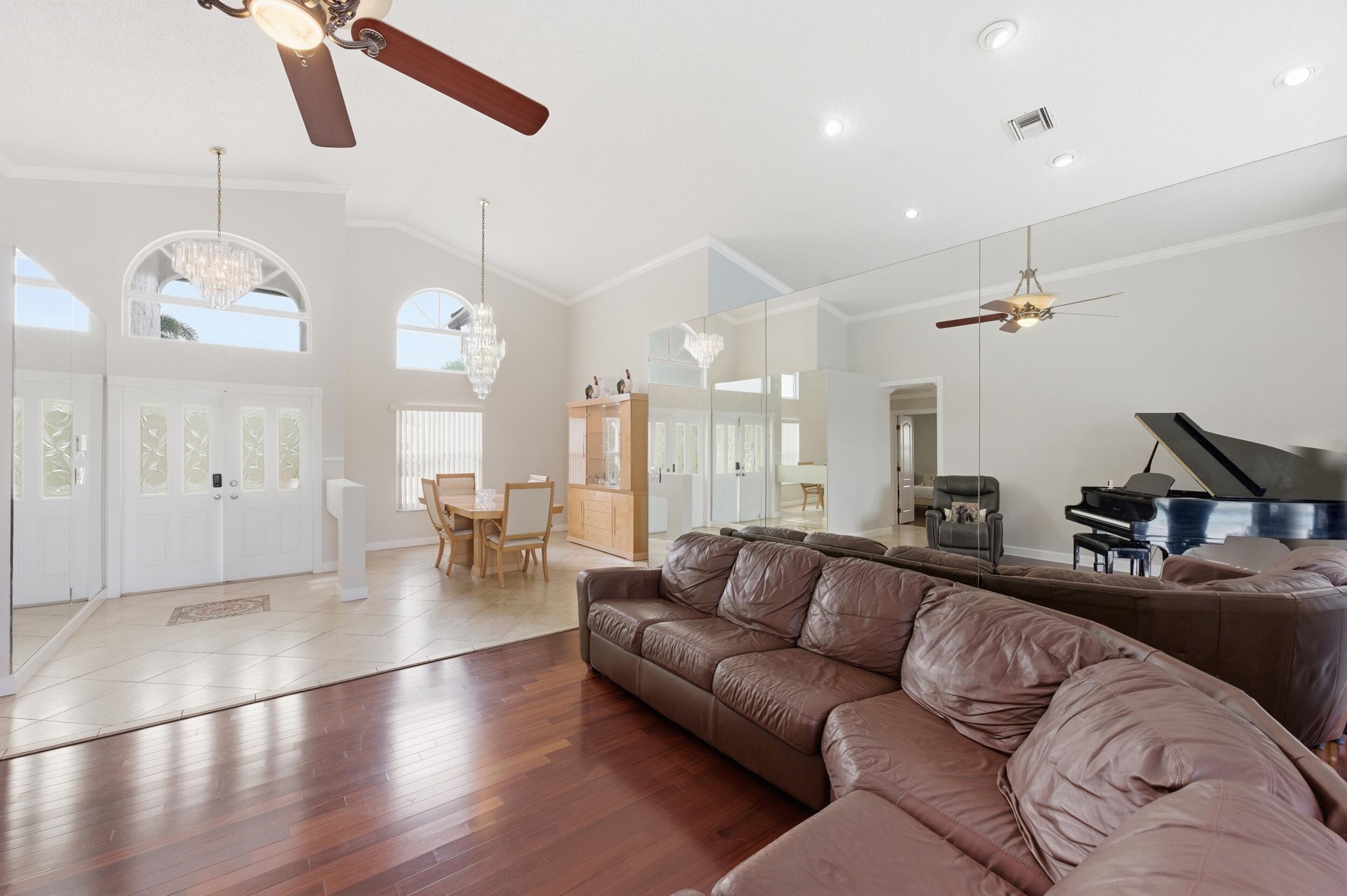 NORTH SPRINGS - Residential