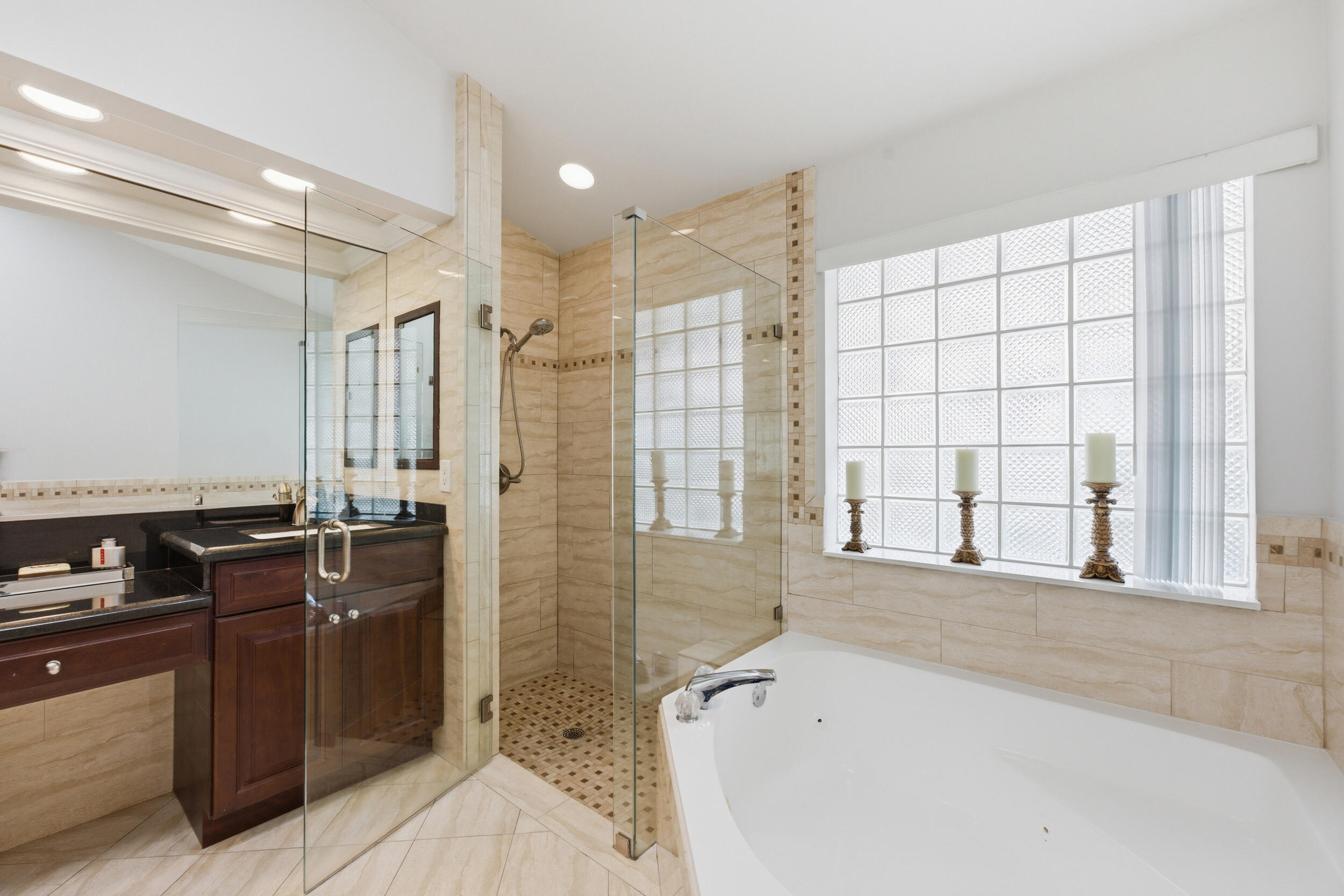 NORTH SPRINGS - Residential