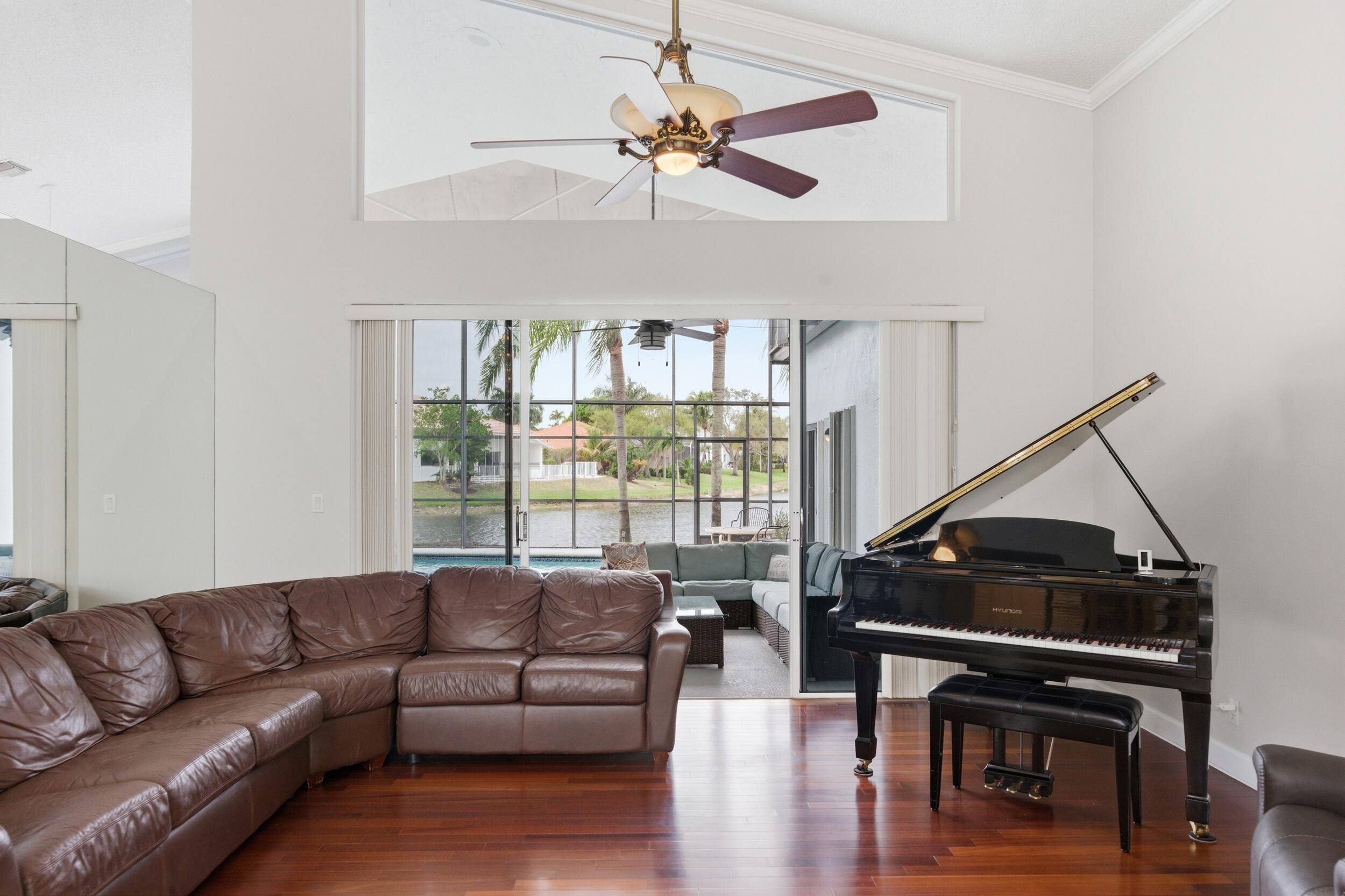 NORTH SPRINGS - Residential