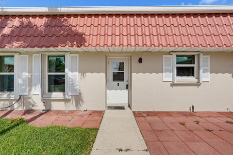Tiny photo for 676 Laconia Circle #B, Lake Worth, FL 33467 (MLS # B26052712)