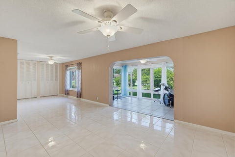 Tiny photo for 676 Laconia Circle #B, Lake Worth, FL 33467 (MLS # B26052712)