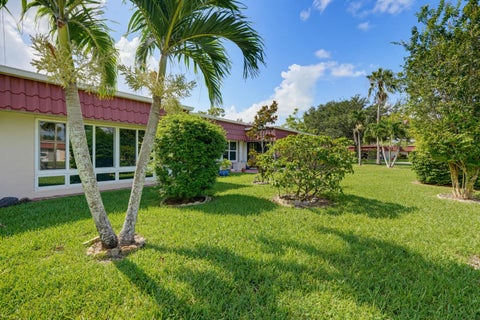 Photo of 676 Laconia Circle #B, Lake Worth, FL 33467 (MLS # B26052712)