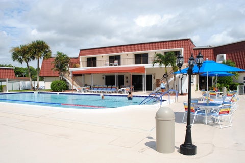 Tiny photo for 676 Laconia Circle #B, Lake Worth, FL 33467 (MLS # B26052712)