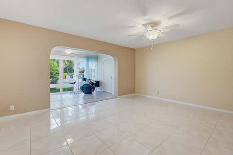 Tiny photo for 676 Laconia Circle #B, Lake Worth, FL 33467 (MLS # B26052712)