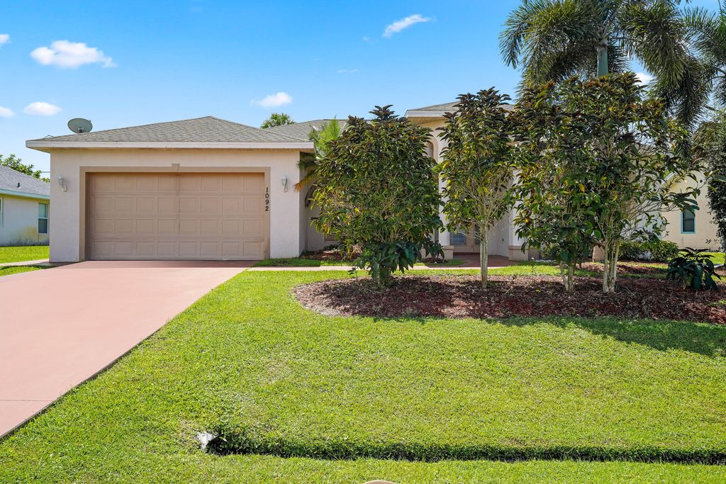 Photo of 1092 SW Majorca Avenue, Port Saint Lucie, FL 34953 (MLS # B26021214)