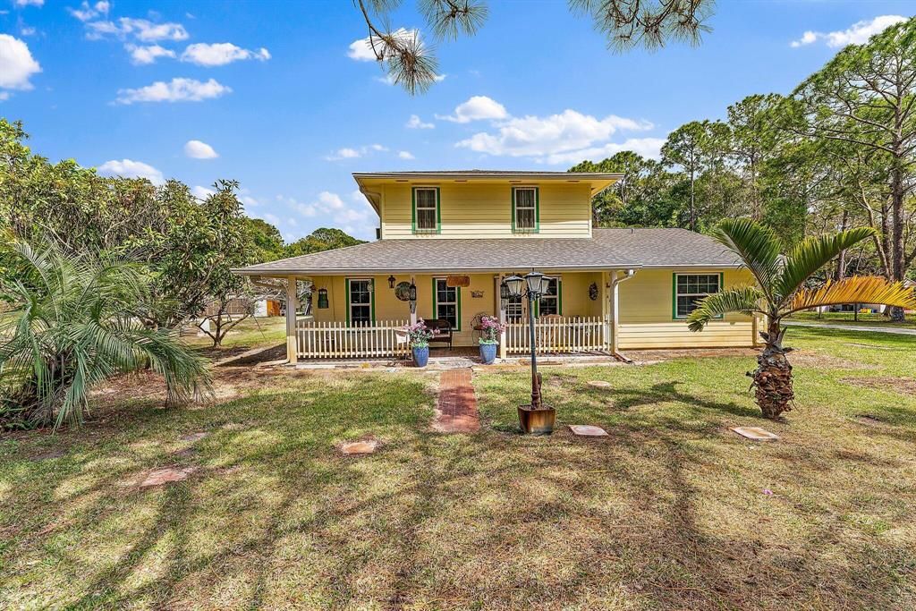 Photo of 17850 128th Trl Trail N, Jupiter, FL 33478 (MLS # R10878031)