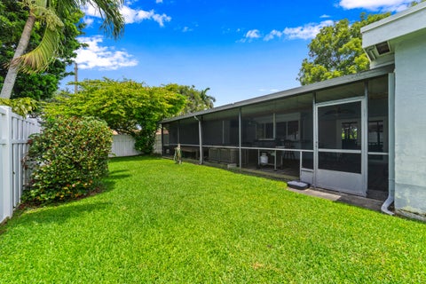 Tiny photo for 10578 NW 3 Street, Plantation, FL 33324 (MLS # B26036947)
