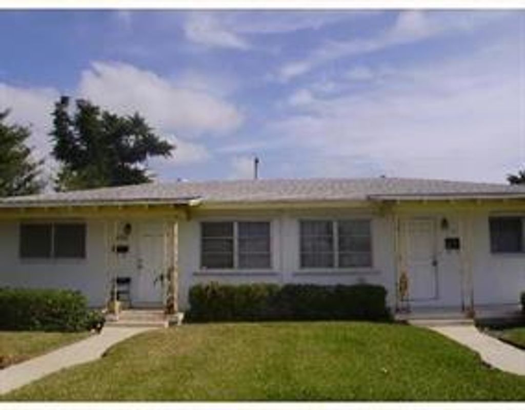 Photo of 723725 Silver Beach Rd, Riviera Beach, FL 33403 (MLS # F10326616)