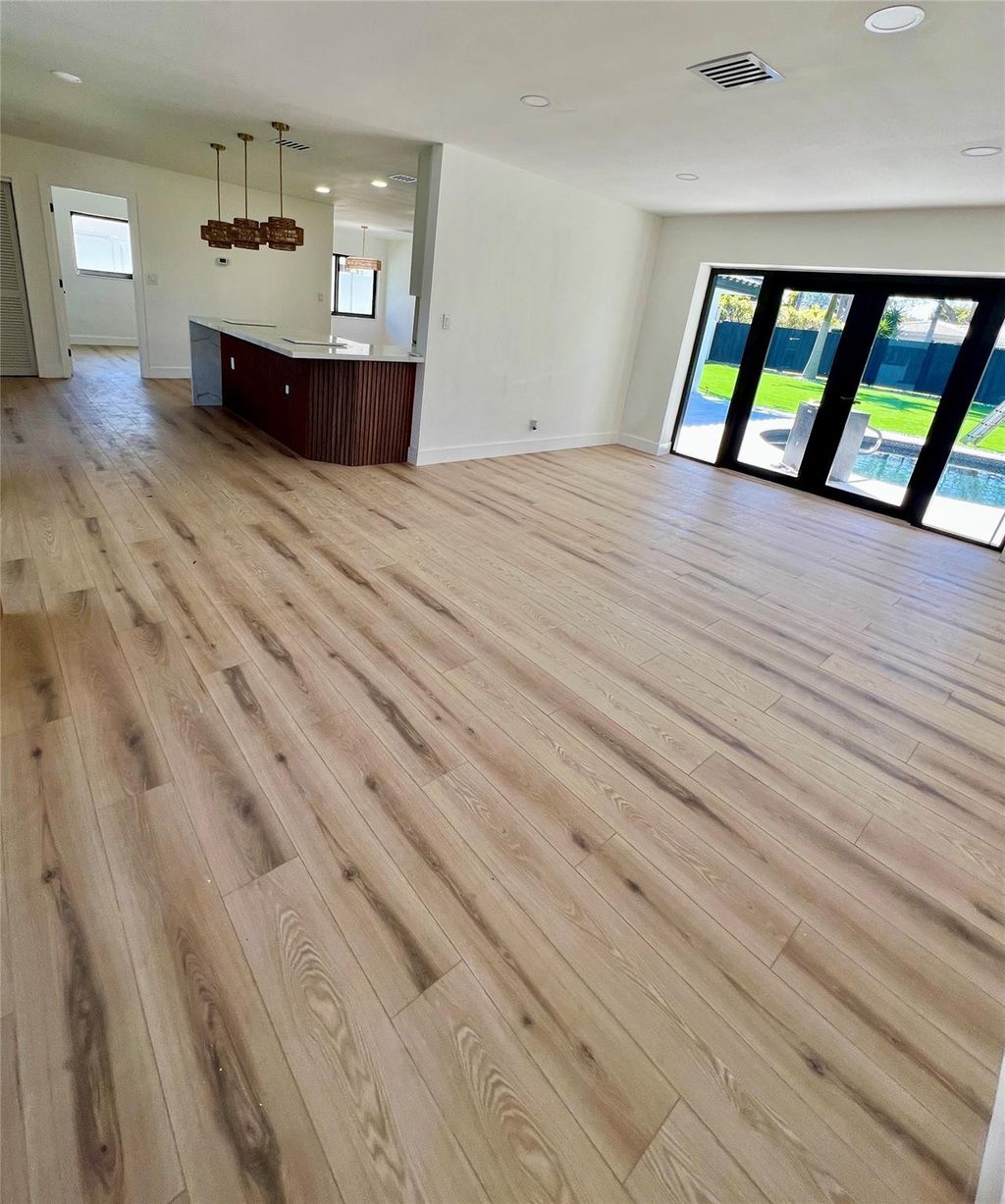 Photo of 4721 Bayview Drive, Fort Lauderdale, FL 33308 (MLS # F10554380)