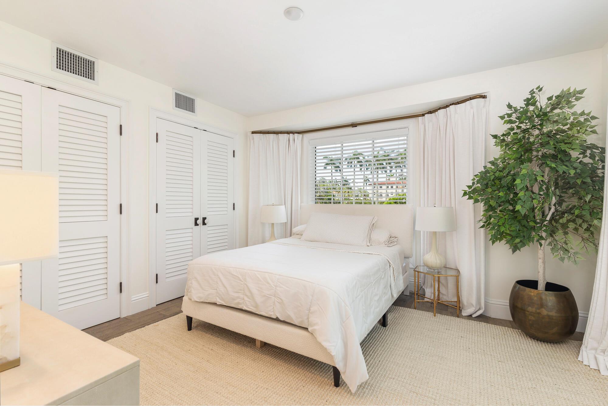 POINCIANA PARK 3RD ADD - Residential Lease