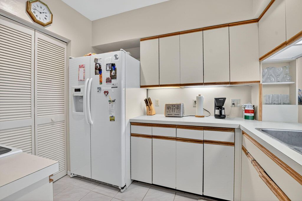 Photo of 19367 Sabal Lake Drive #5037, Boca Raton, FL 33434 (MLS # R11130444)