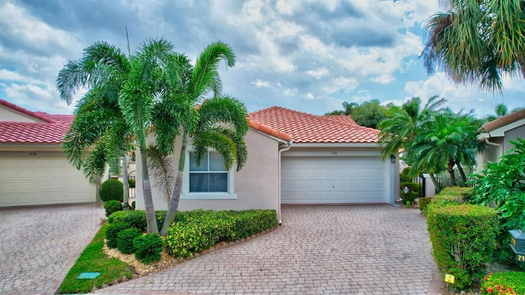 Photo of 7176 Foxworth Court, Boynton Beach, FL 33437 (MLS # R10876358)