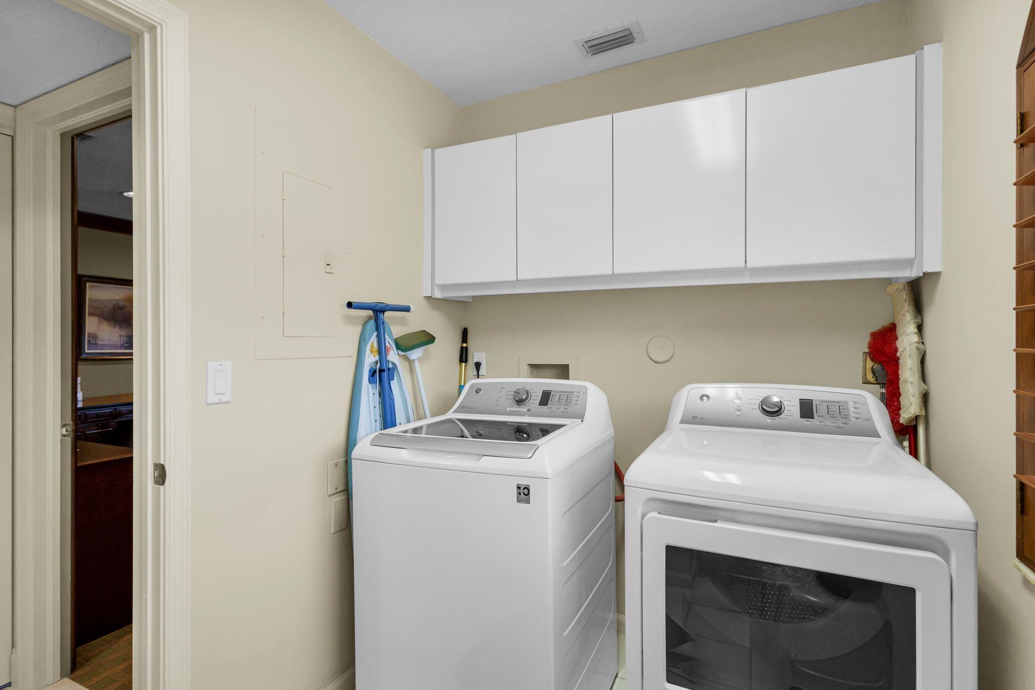 LEGENDS CONDO - Residential Lease