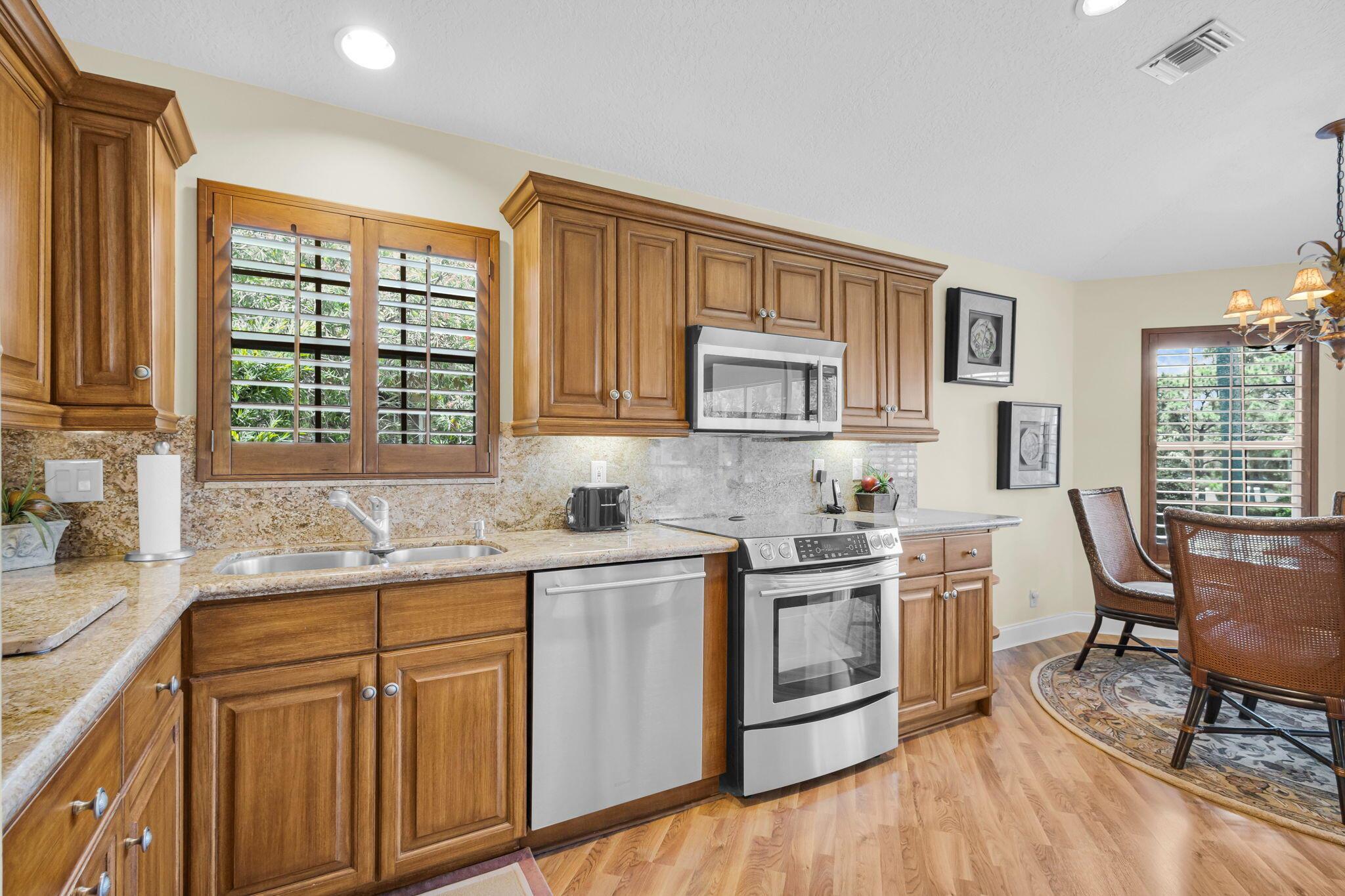 LEGENDS CONDO - Residential Lease