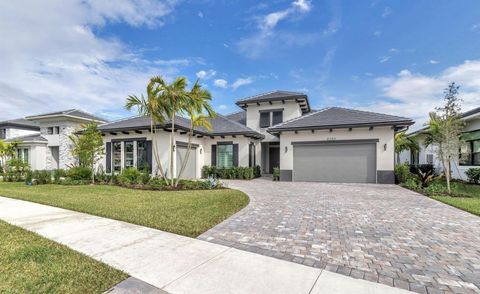 Single Family Residence in Palm Beach Gardens FL 9280 Coral Isles Circle.jpg
