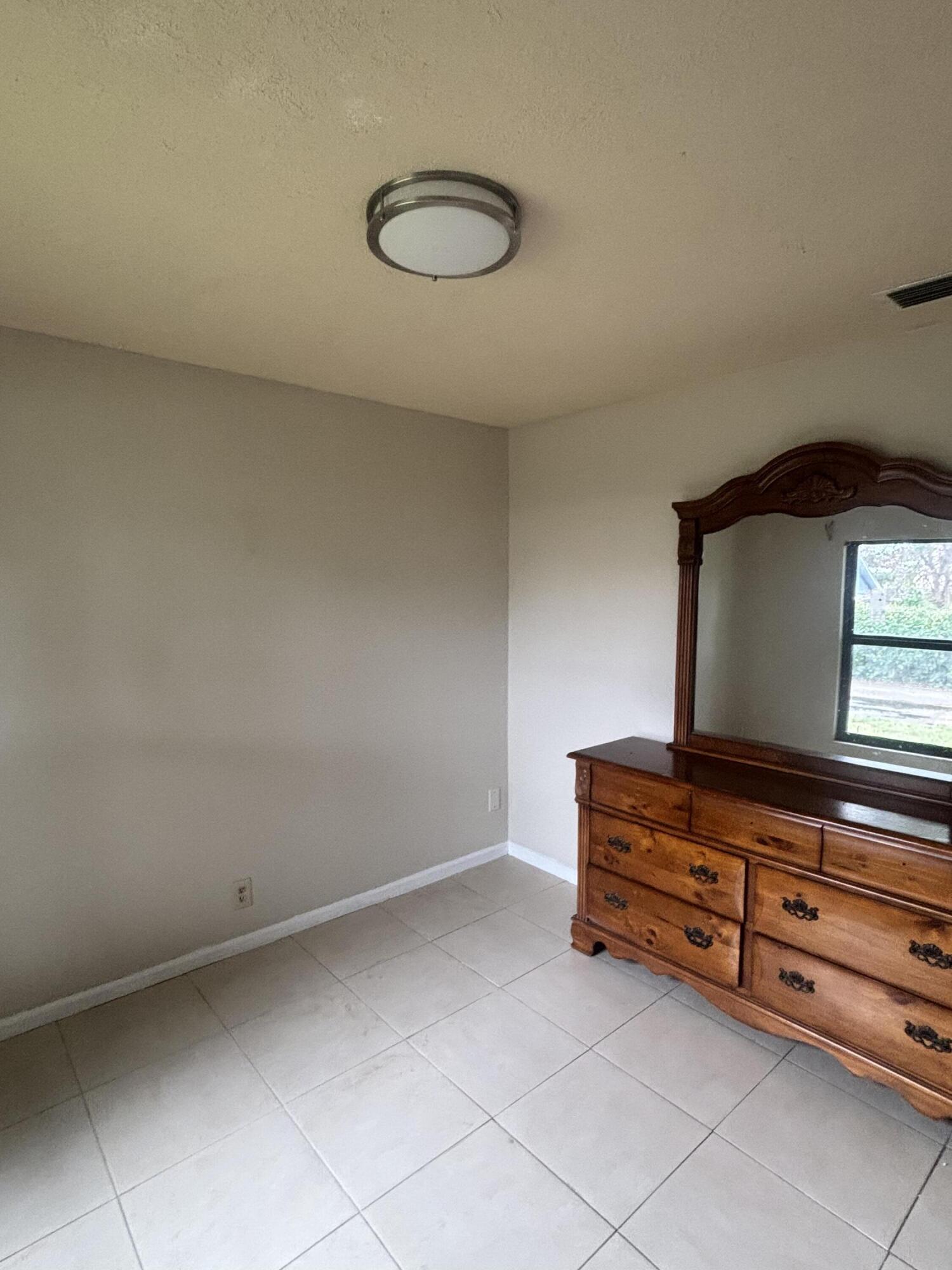 SUNSET PINES CONDO - Residential Lease