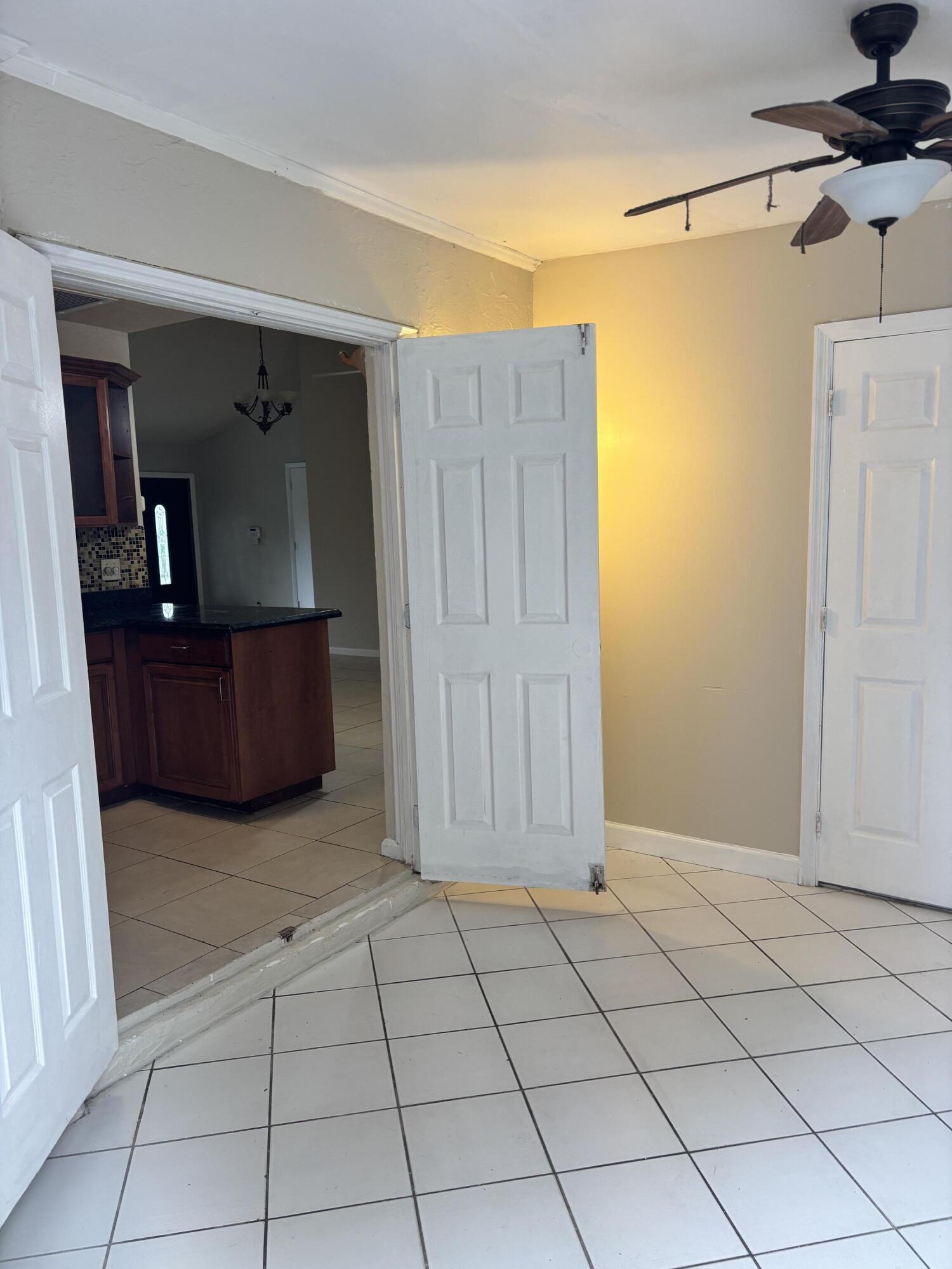 SUNSET PINES CONDO - Residential Lease