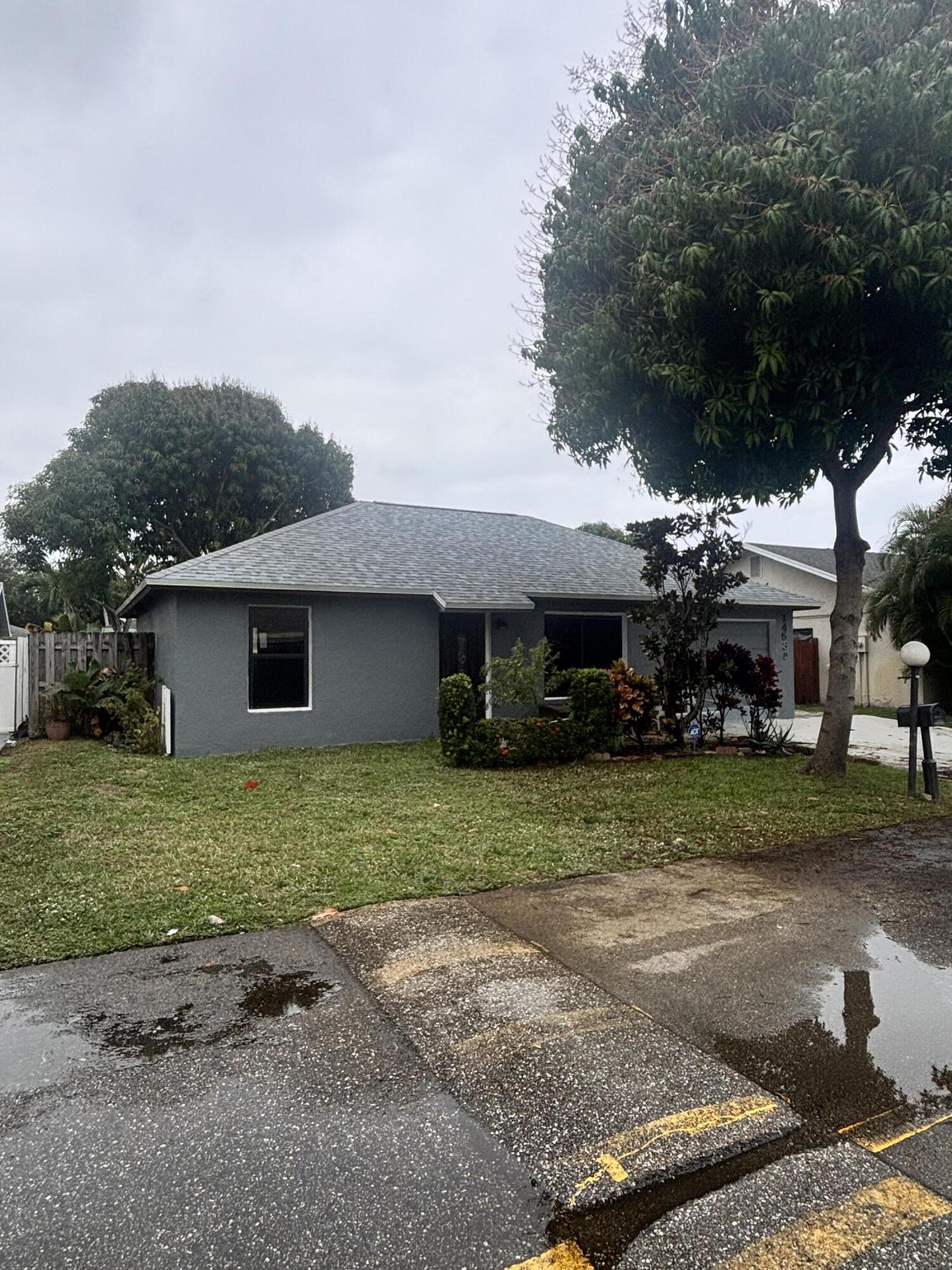 SUNSET PINES CONDO - Residential Lease