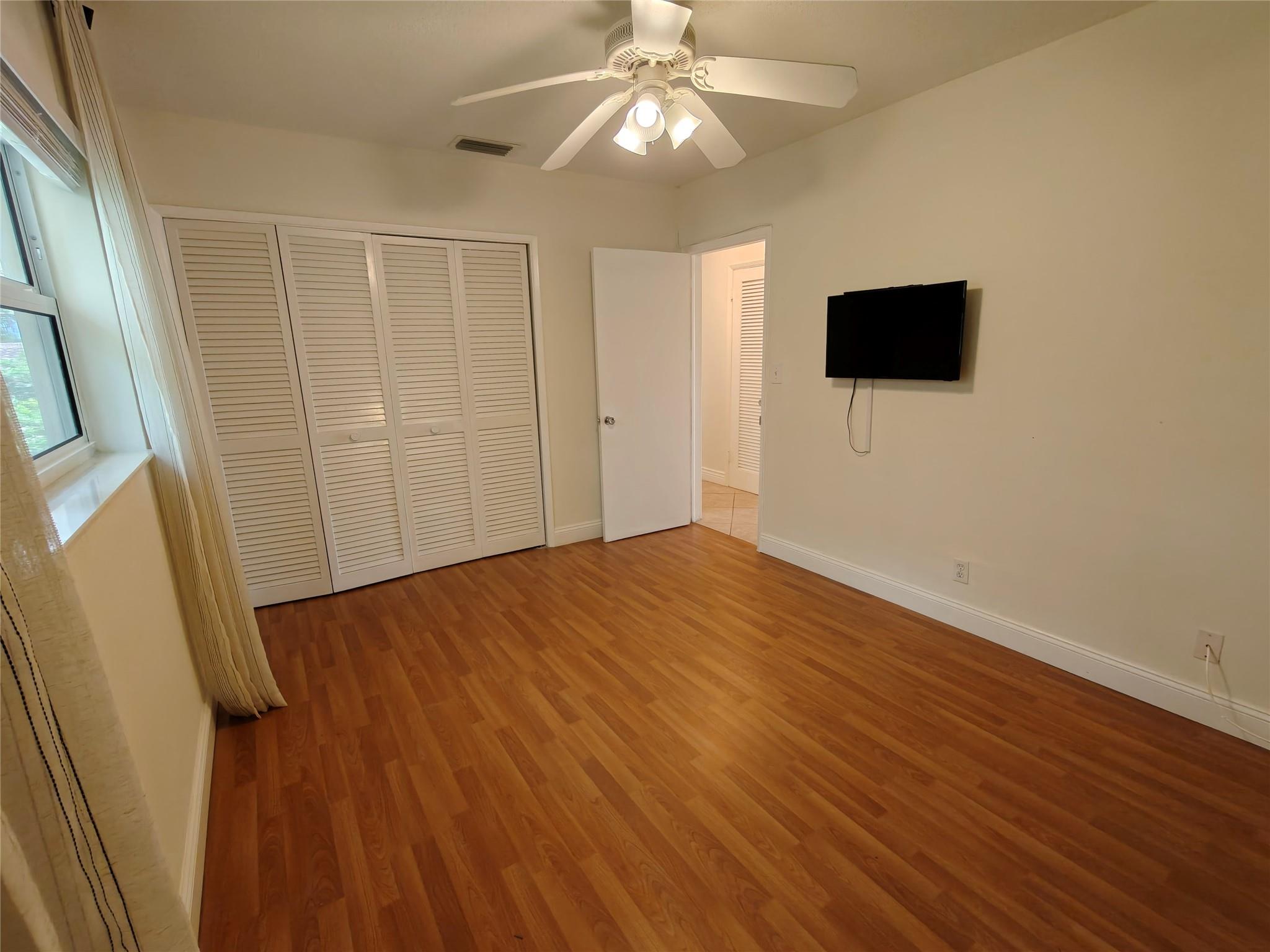 Lighthouse Bay Condo - Residential Lease