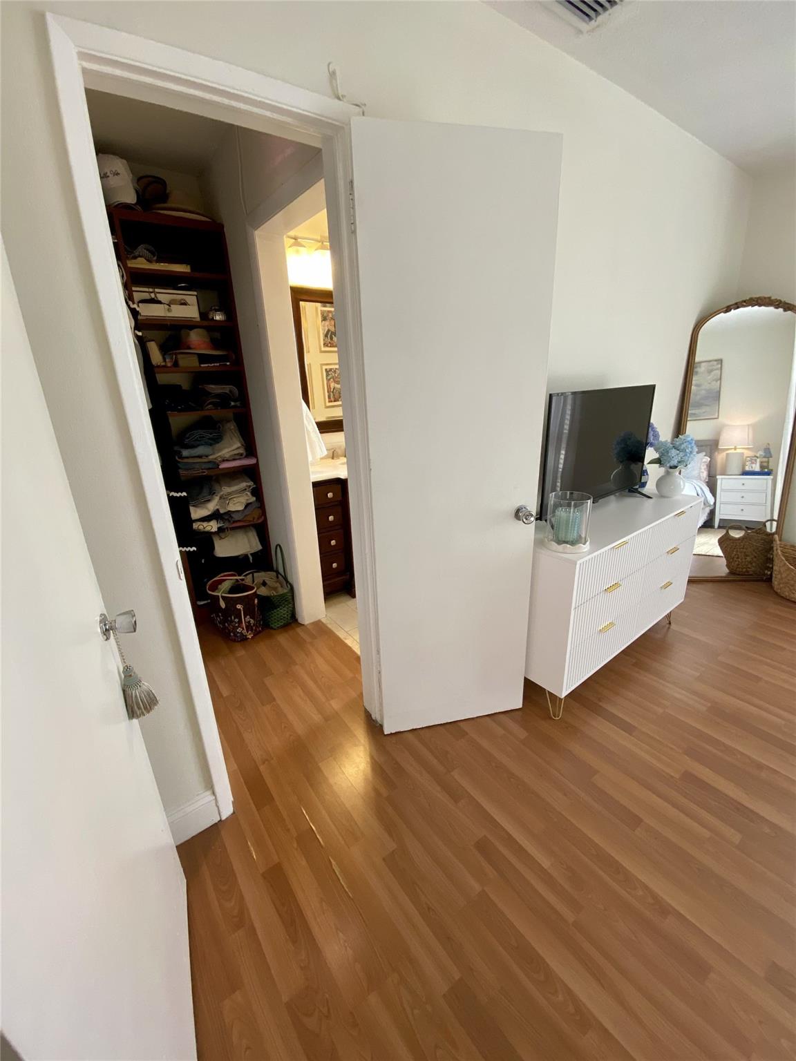 Lighthouse Bay Condo - Residential Lease