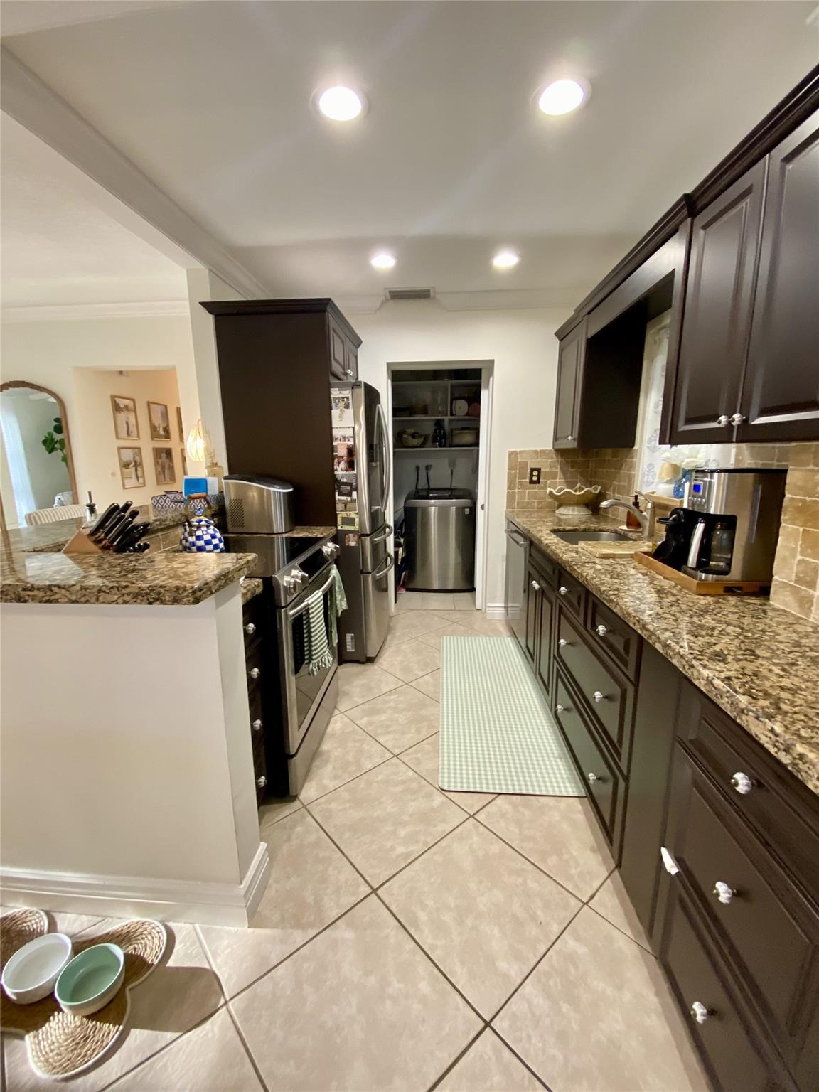 Lighthouse Bay Condo - Residential Lease