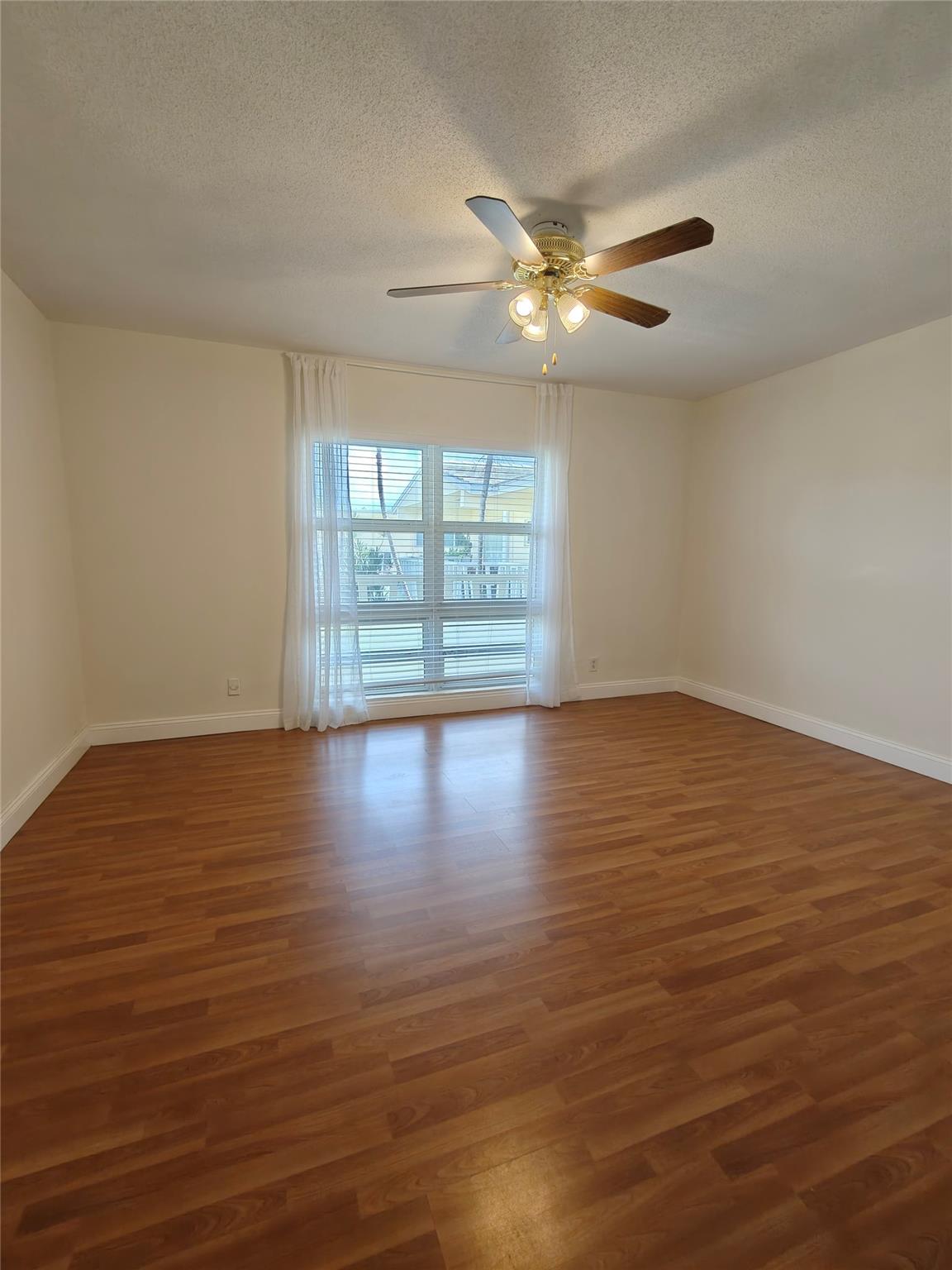 Lighthouse Bay Condo - Residential Lease