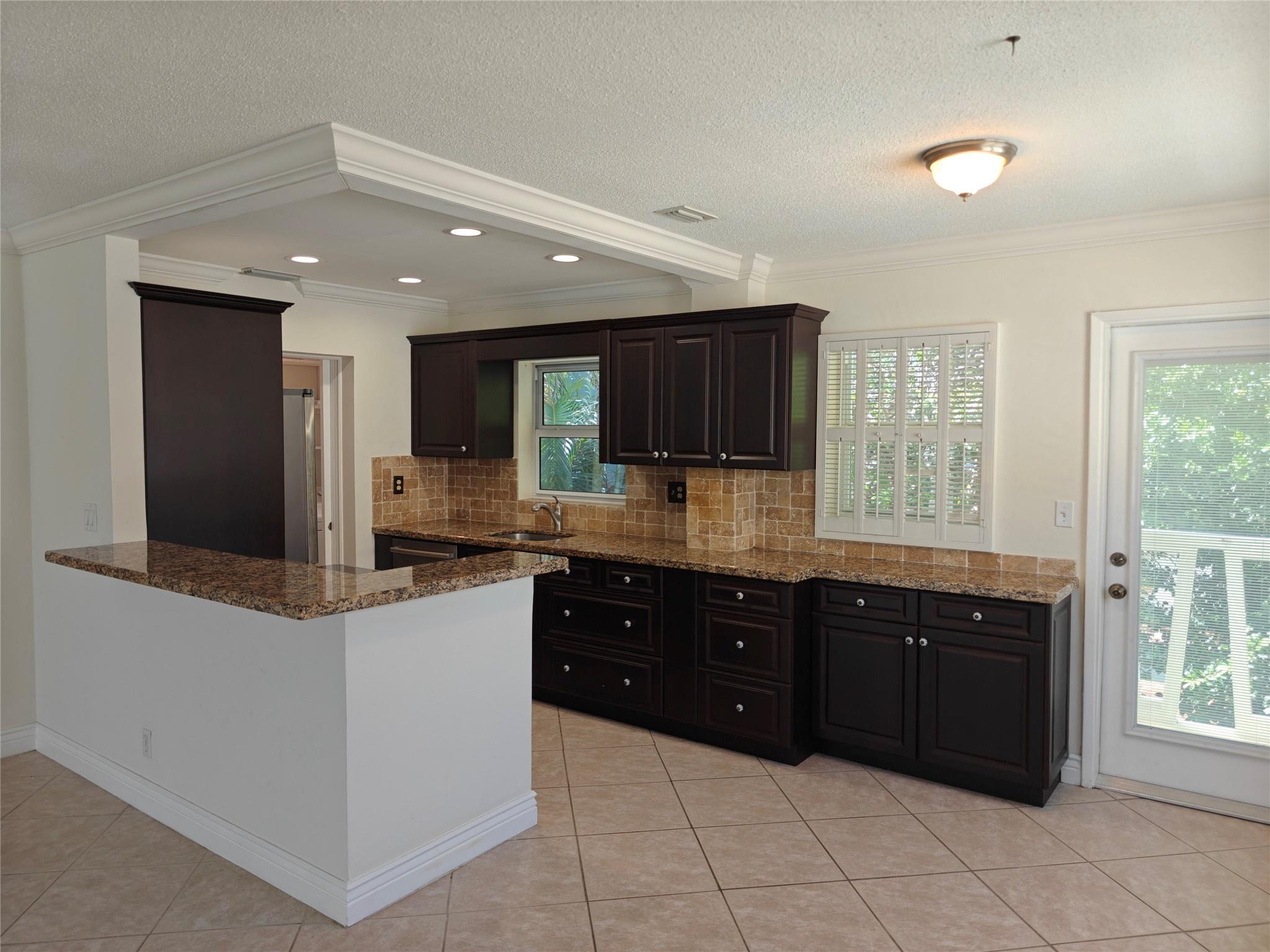 Lighthouse Bay Condo - Residential Lease