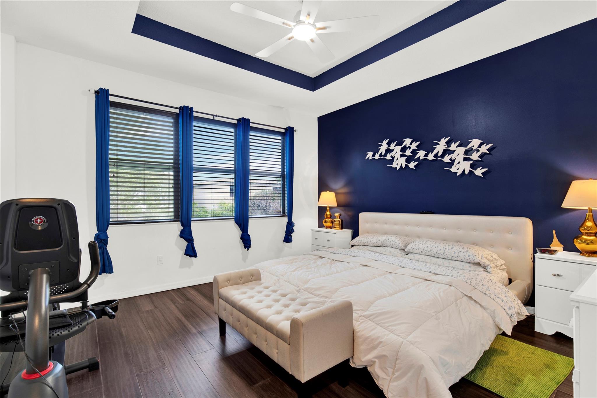 CHAMPION LAKES - Residential