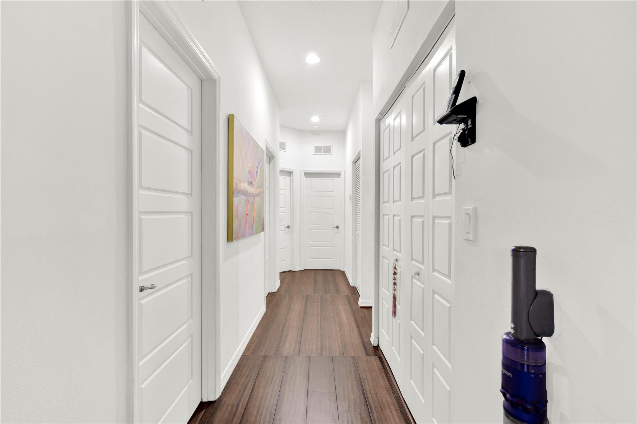 CHAMPION LAKES - Residential