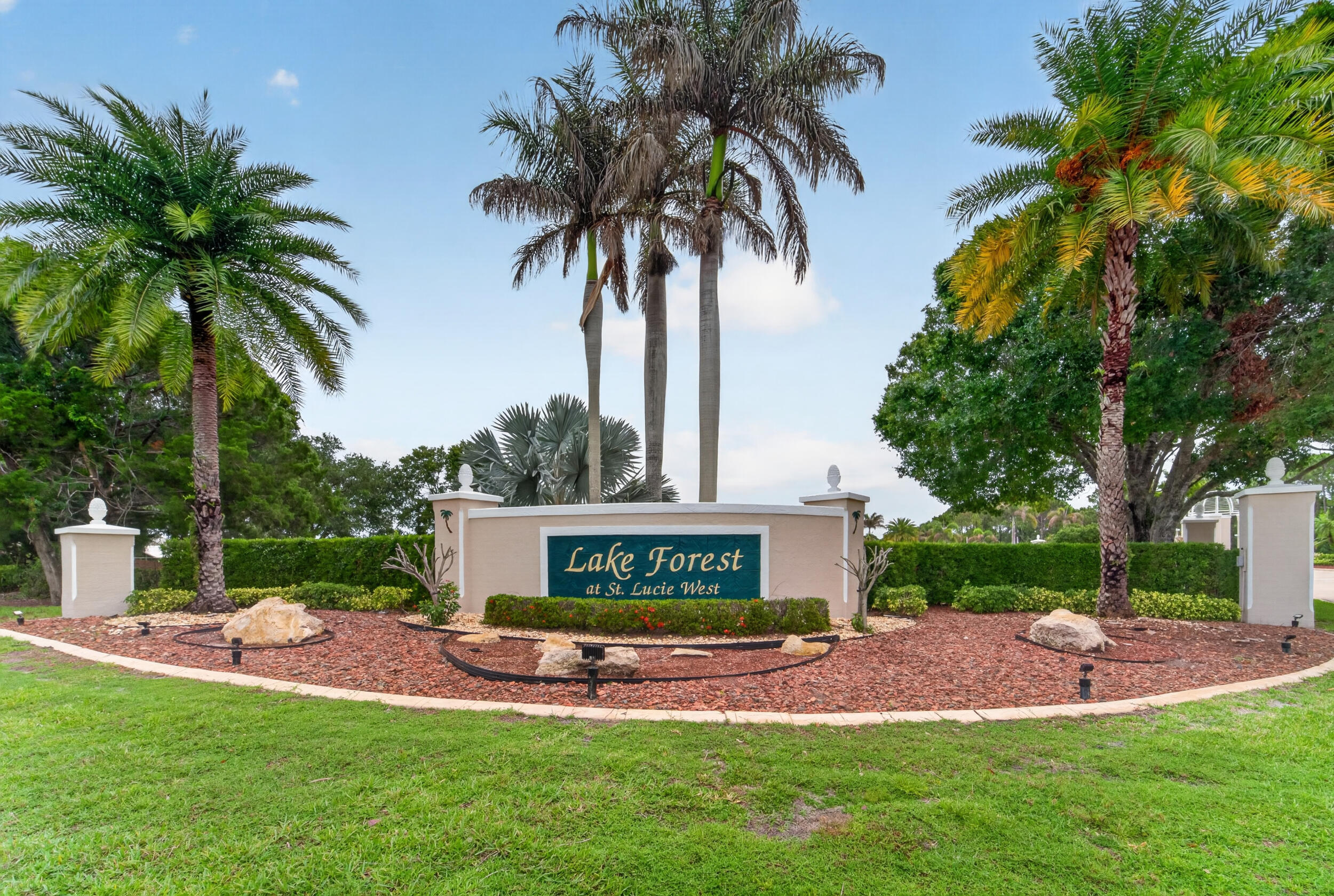 LAKEFOREST AT ST LUCIE WEST PHASE 1 - Residential