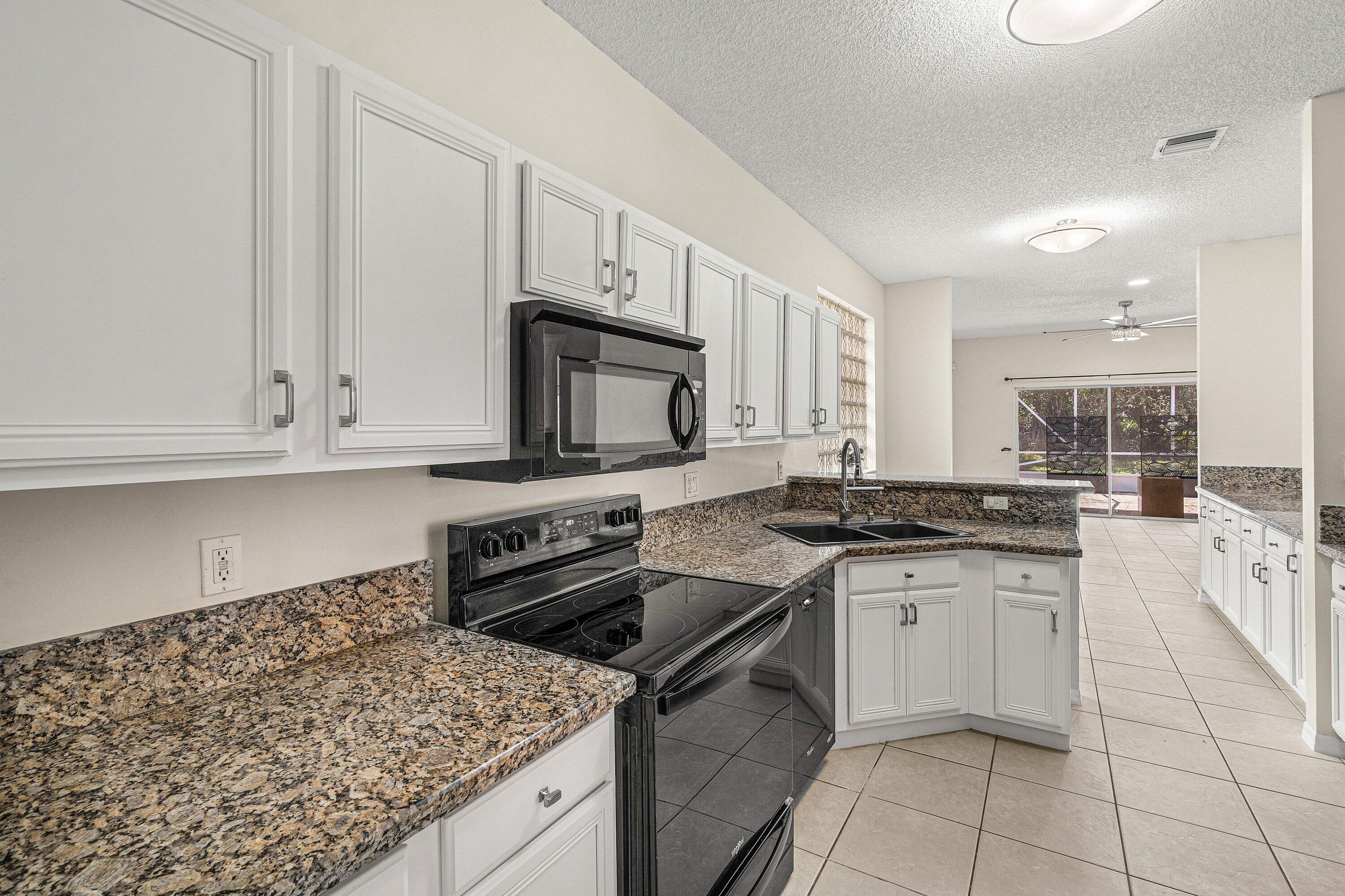 MADISON LAKES - Residential