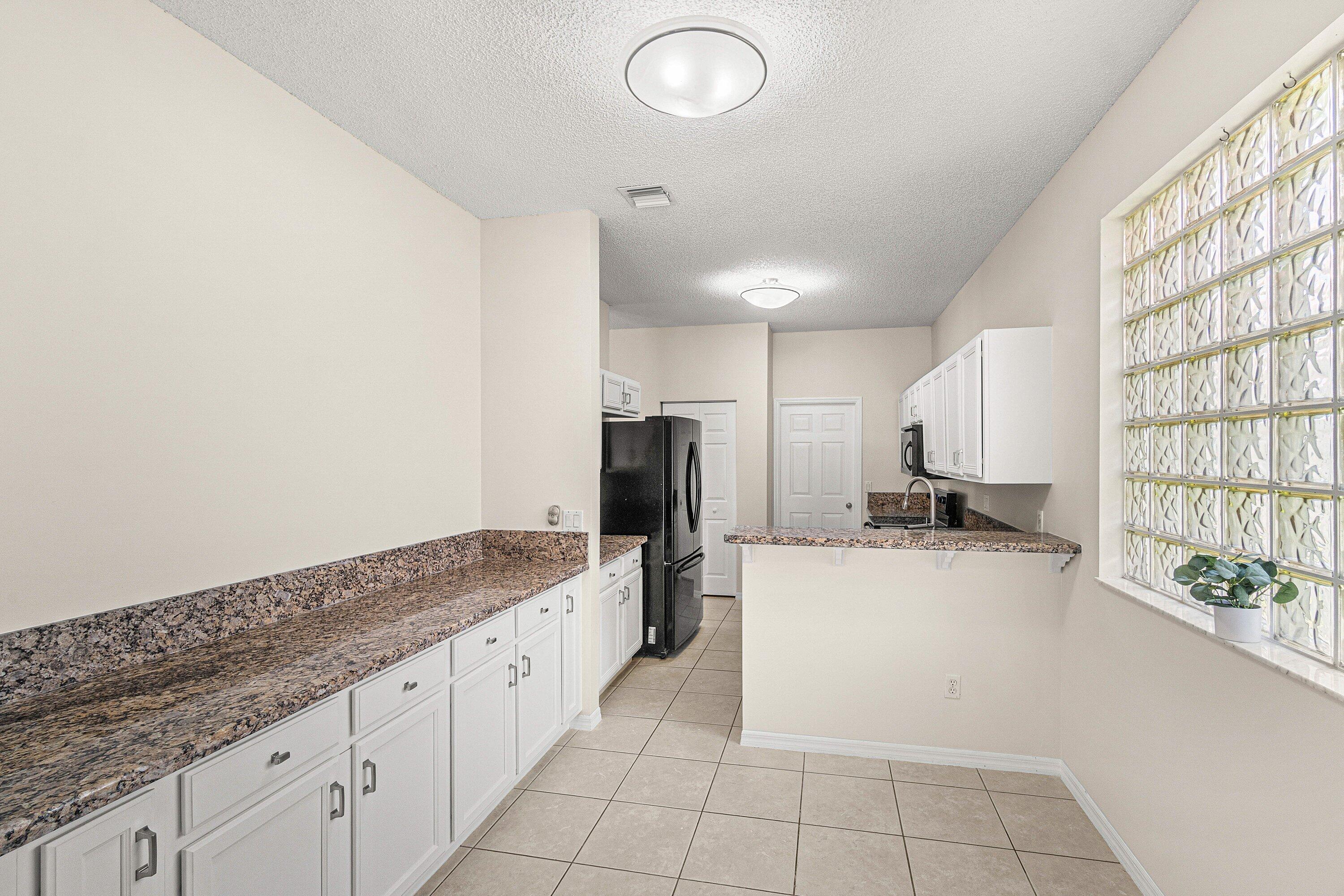 MADISON LAKES - Residential