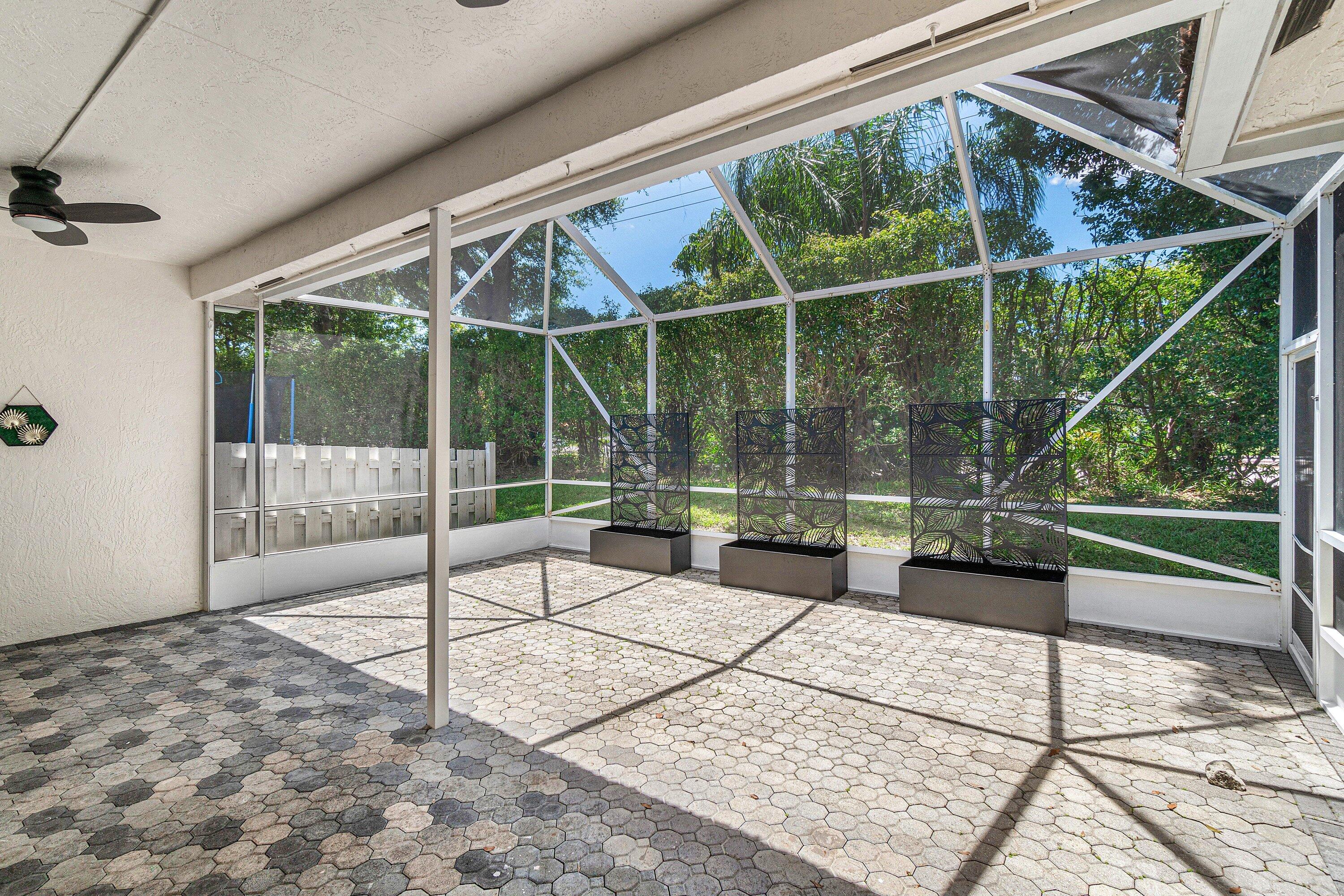 MADISON LAKES - Residential