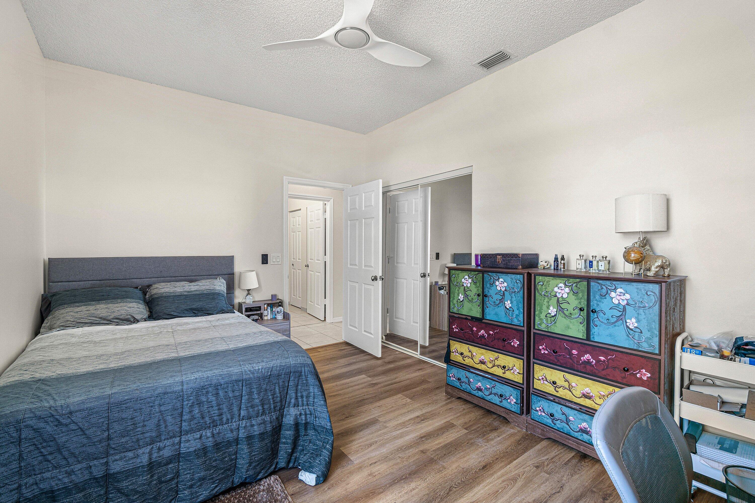 MADISON LAKES - Residential