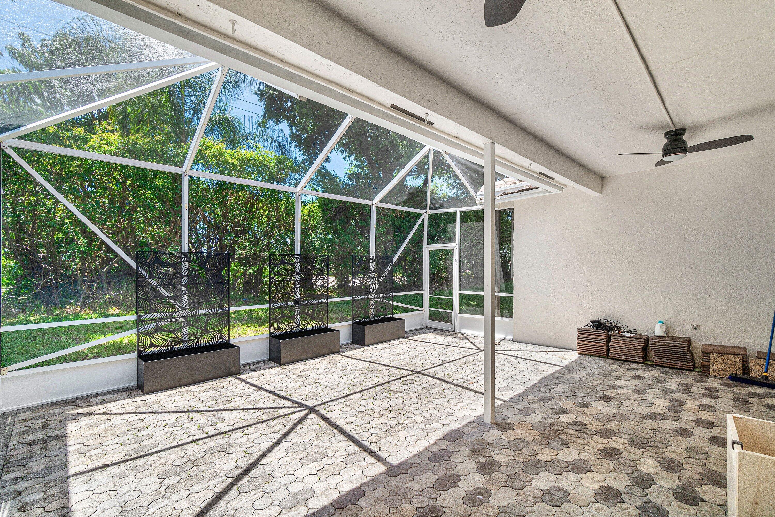 MADISON LAKES - Residential