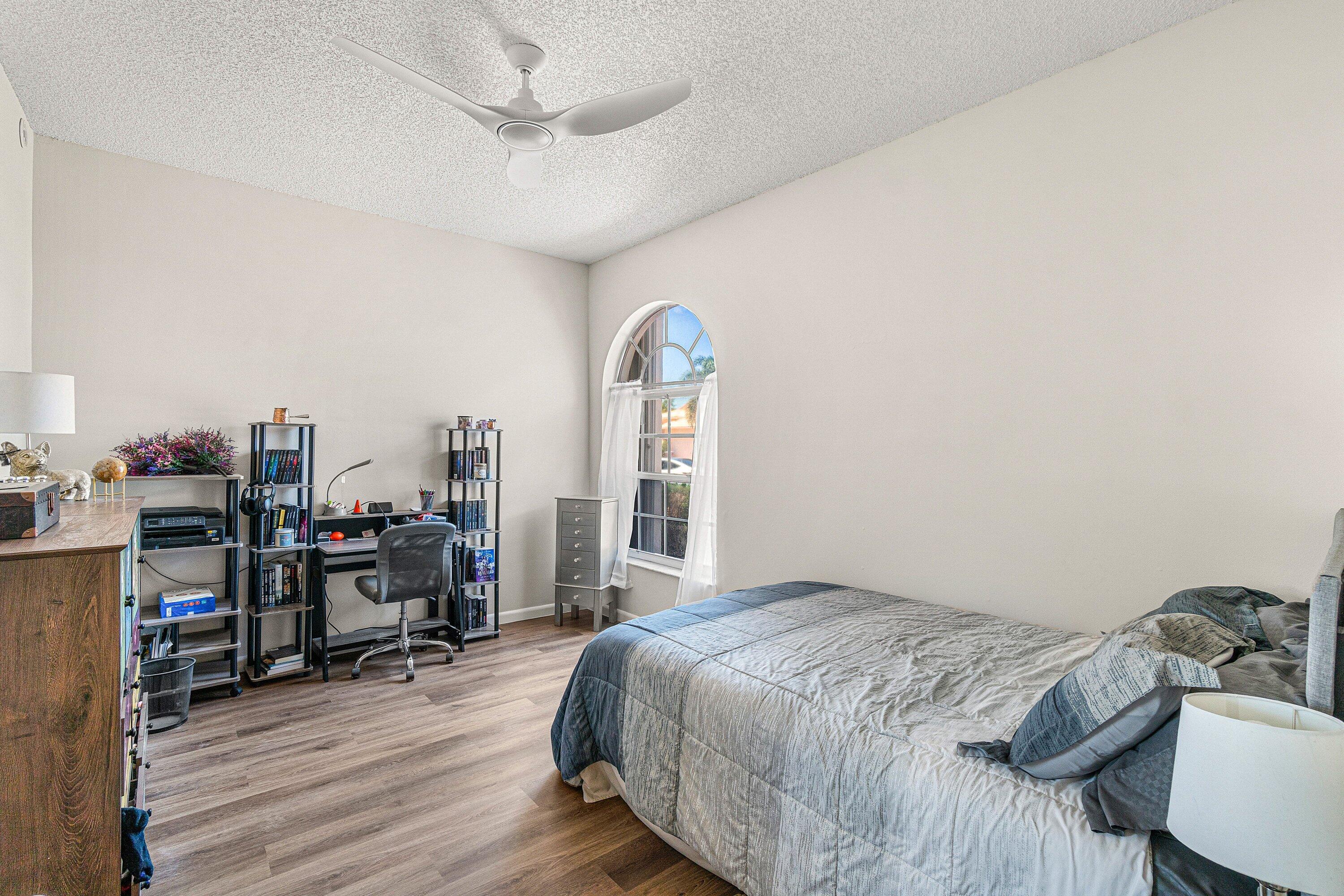 MADISON LAKES - Residential