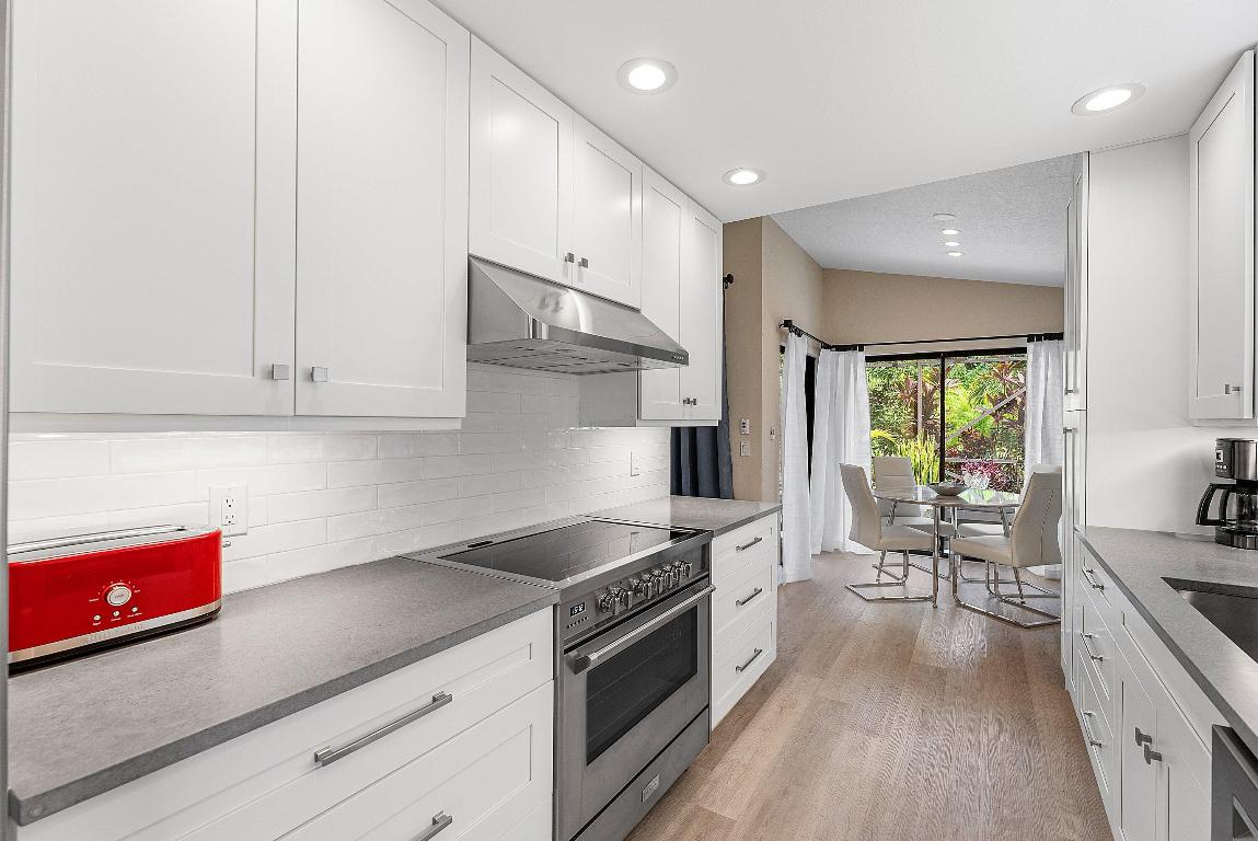 21380 Bridge View Drive