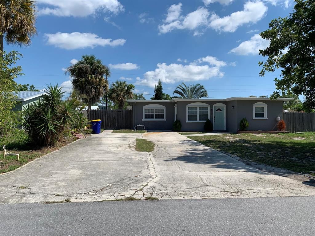 Photo of 1147 NW 14th Terrace, Stuart, FL 34994 (MLS # R10801395)