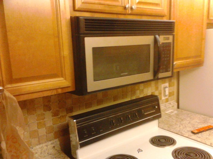 OWNER MOTIVATED!!! LOVELY LARGER 2 BEDROOM 2 FULL BATH CORNER UNIT ON THE GROUND LEVEL CENTRALLY LOCATED  CLOSE TO THE CLUBHOUSE, POOLS, GOLF, TENNIS AND GYM NEW KITCHEN WOOD CABINETS TWO LARGE WALK IN CLOSETS NEW AC WASHER DRYER IN UNIT AND KNOCKDOWN THROUGHOUT (CEILING AND WALLS) EXCELLENT RESORT LIVING SHOWS MOVIES ACTIVITIES AND TROLLEY SERVICE GREAT INVESTMENT PROPERTY AS WELL CONTACT BROKER FOR INVESTMENT DETAILS AND READ BROKER REMARKS