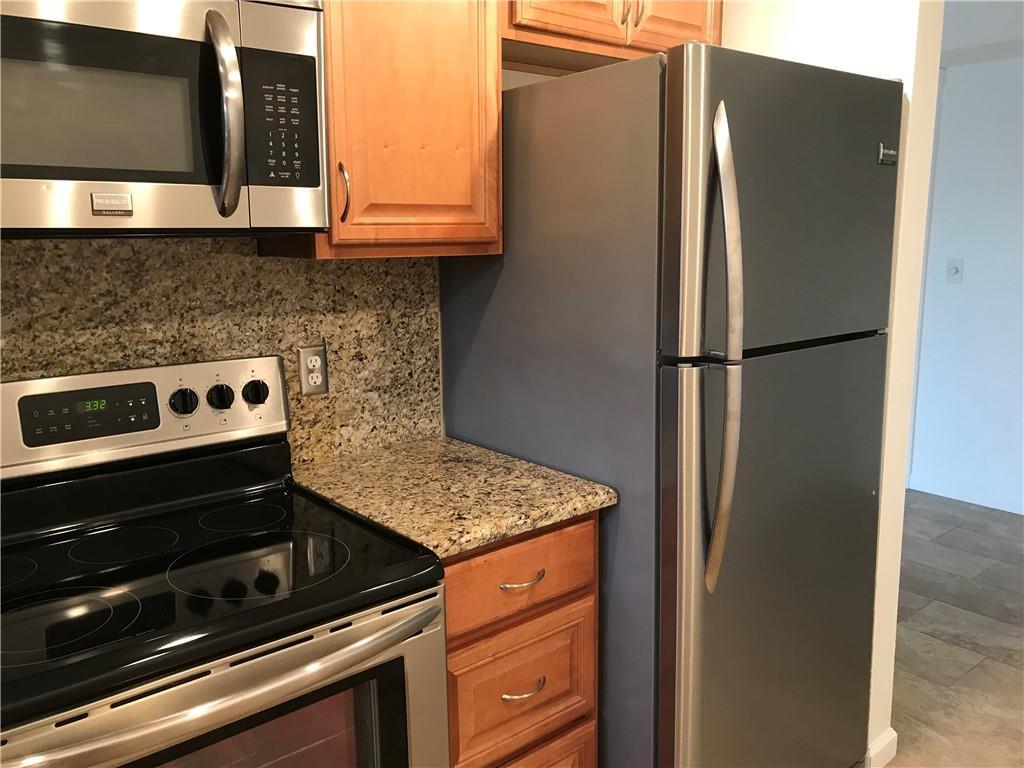 VILLAGE TOWNHOUSE-POMPANO BEACH - Residential Lease