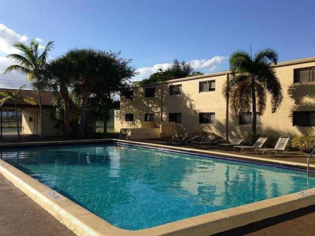 Photo of 1125 S Flagler Avenue #517, Pompano Beach, FL 33060 (MLS # B26001341)