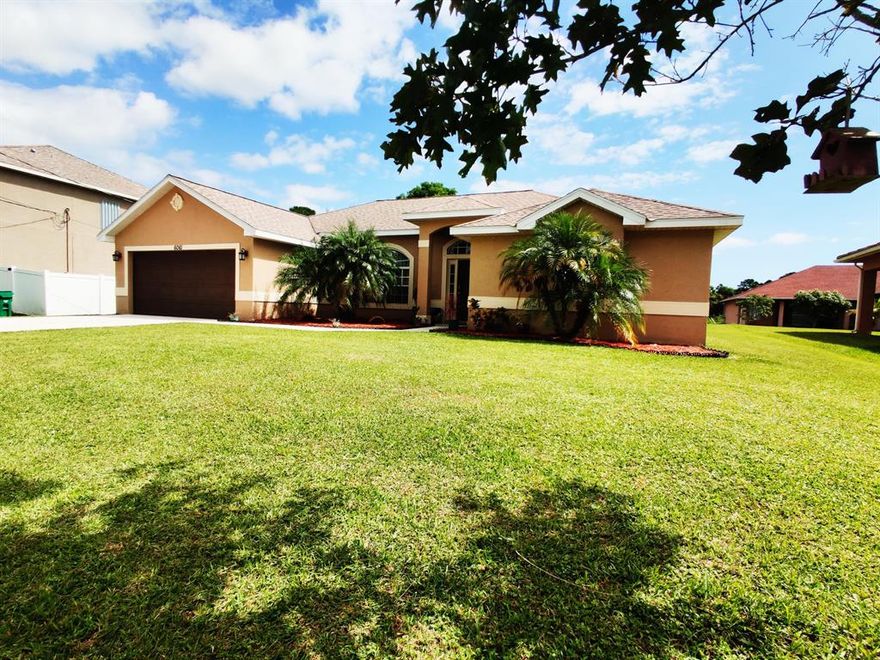 This is a beautiful 4 bedroom 3 bath with wood floors through out. It also boasts of a large master suite and separate guest area. This home is move in ready and is centrally located to shopping, entertainment, stadium and restaurants. Very desirable area with 100% financing options (Please Inquire)!