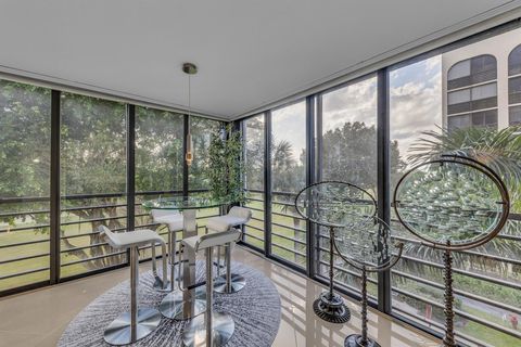 7572 Regency Lake Drive 402 Boca Raton FL 33433