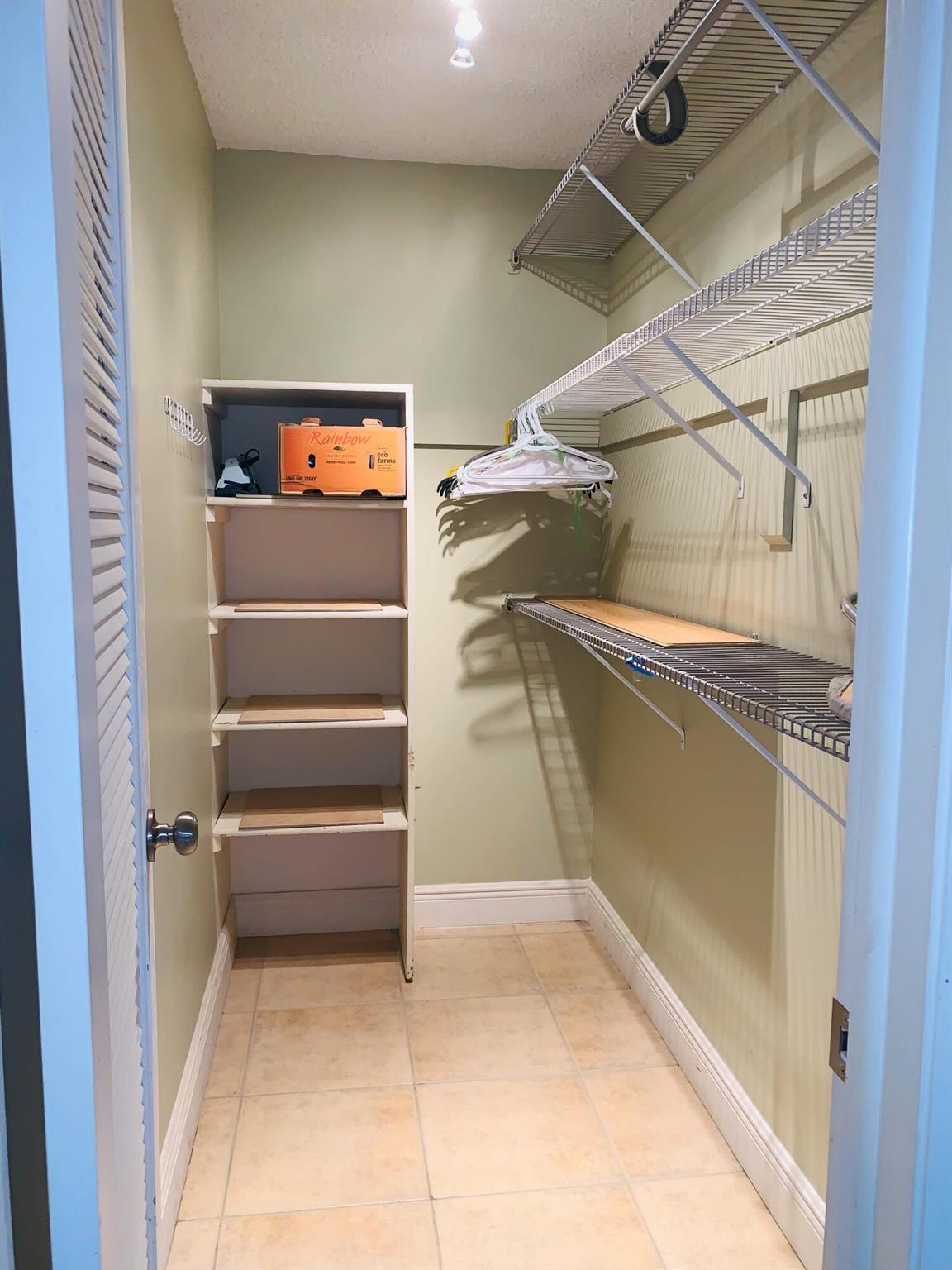 KINGS POINT FLANDERS CONDOS - Residential