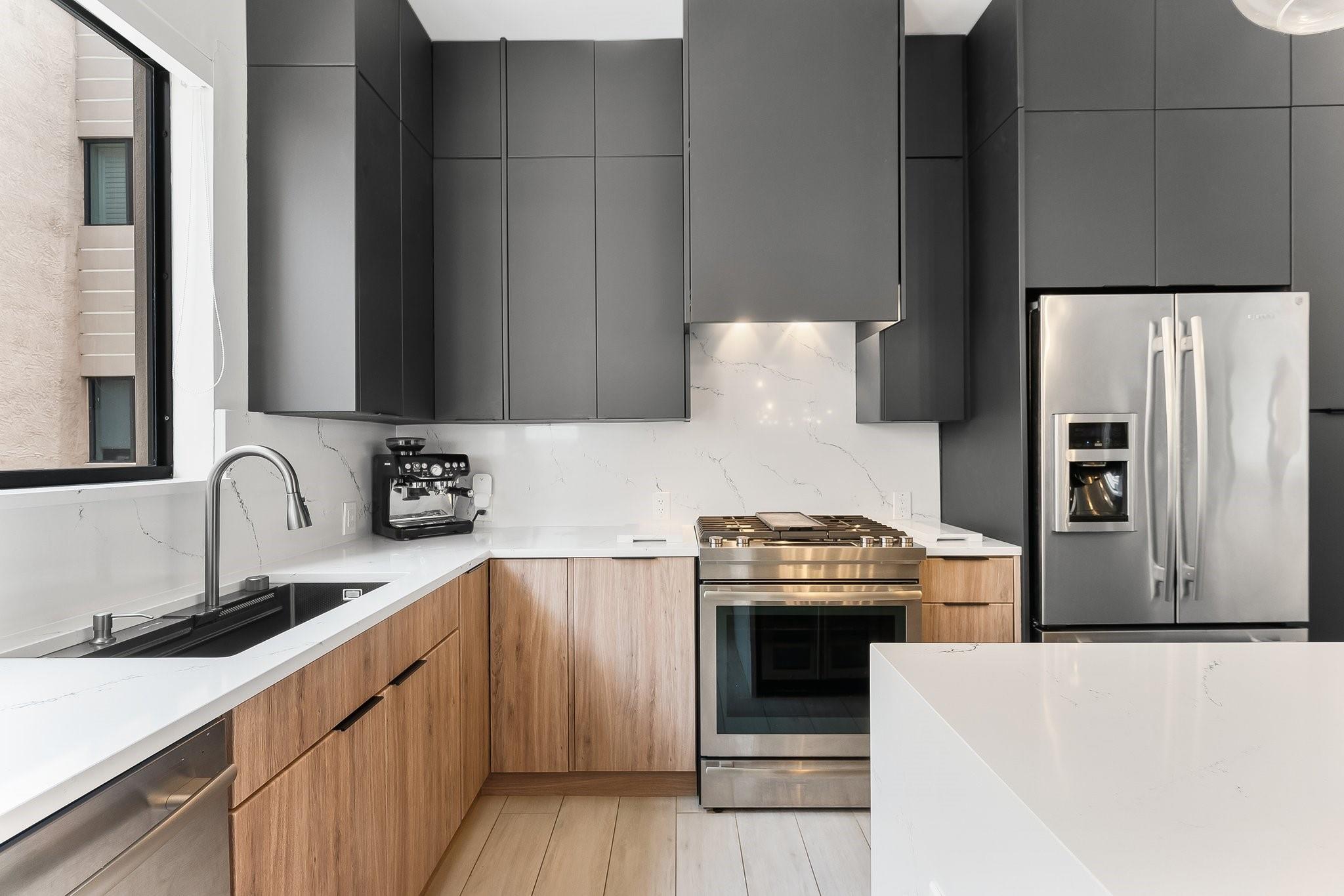 835 NE 17th Ter 9
